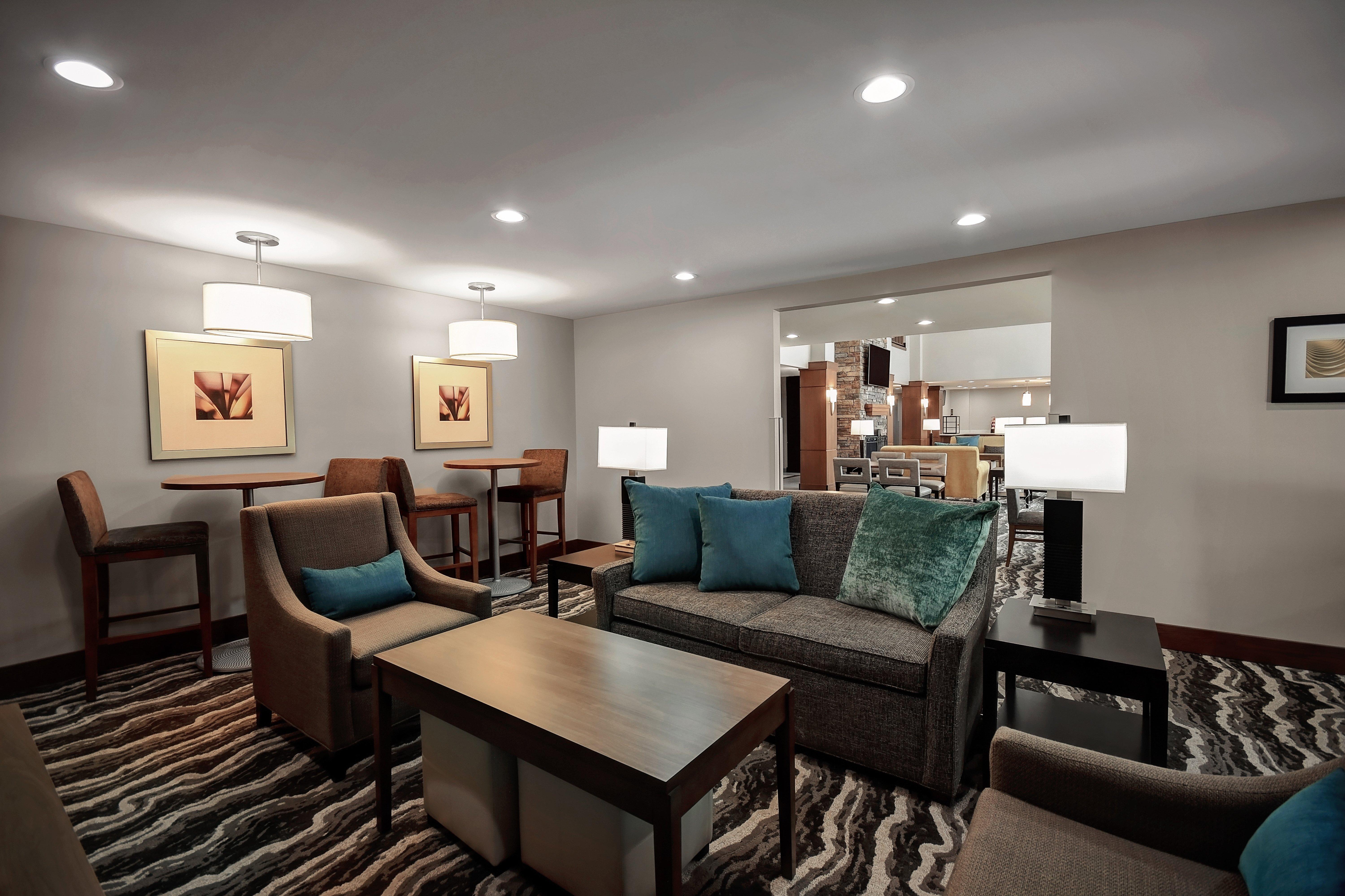 Staybridge Suites - Holland By Ihg מראה חיצוני תמונה