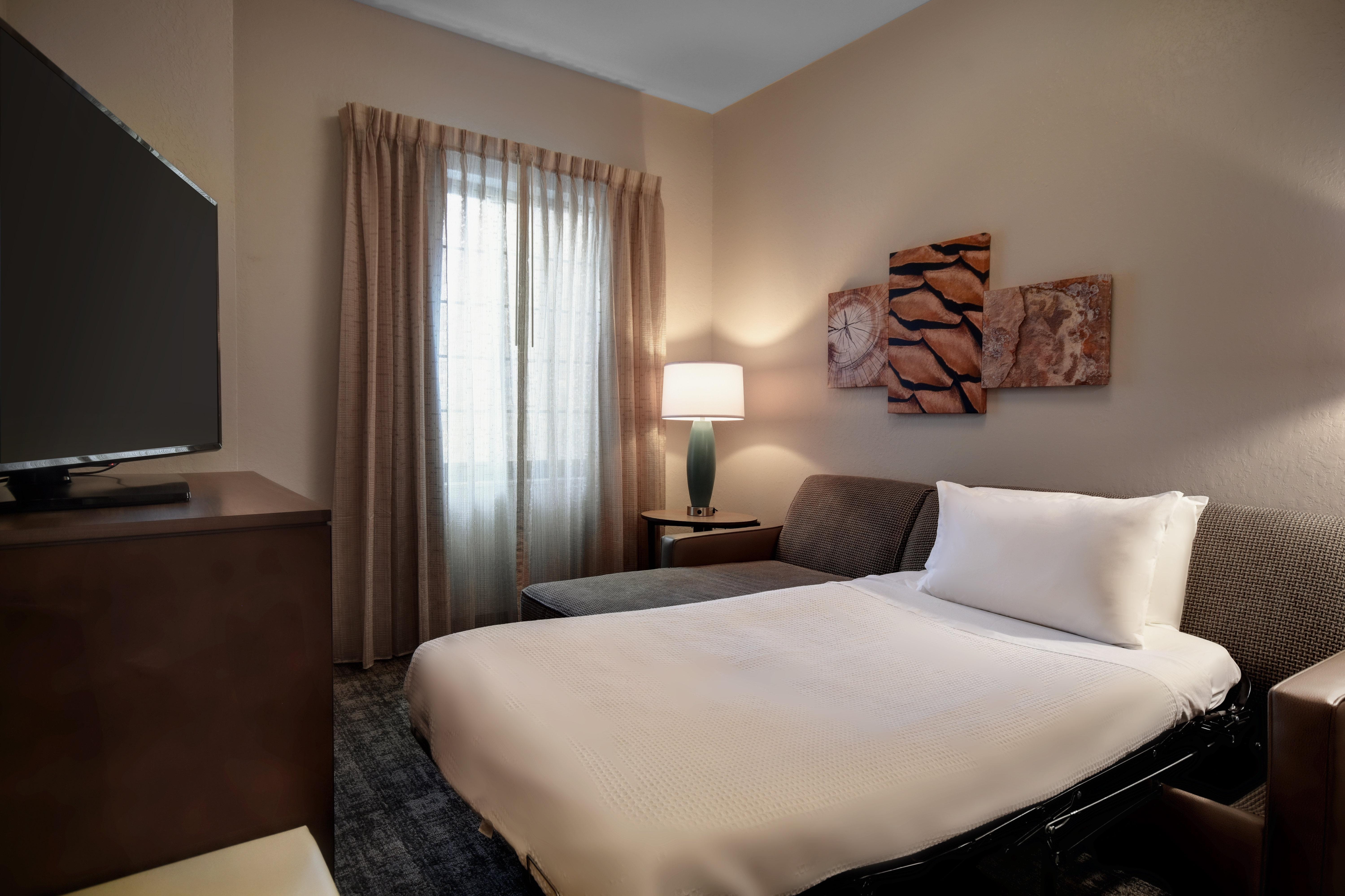 Staybridge Suites - Holland By Ihg מראה חיצוני תמונה