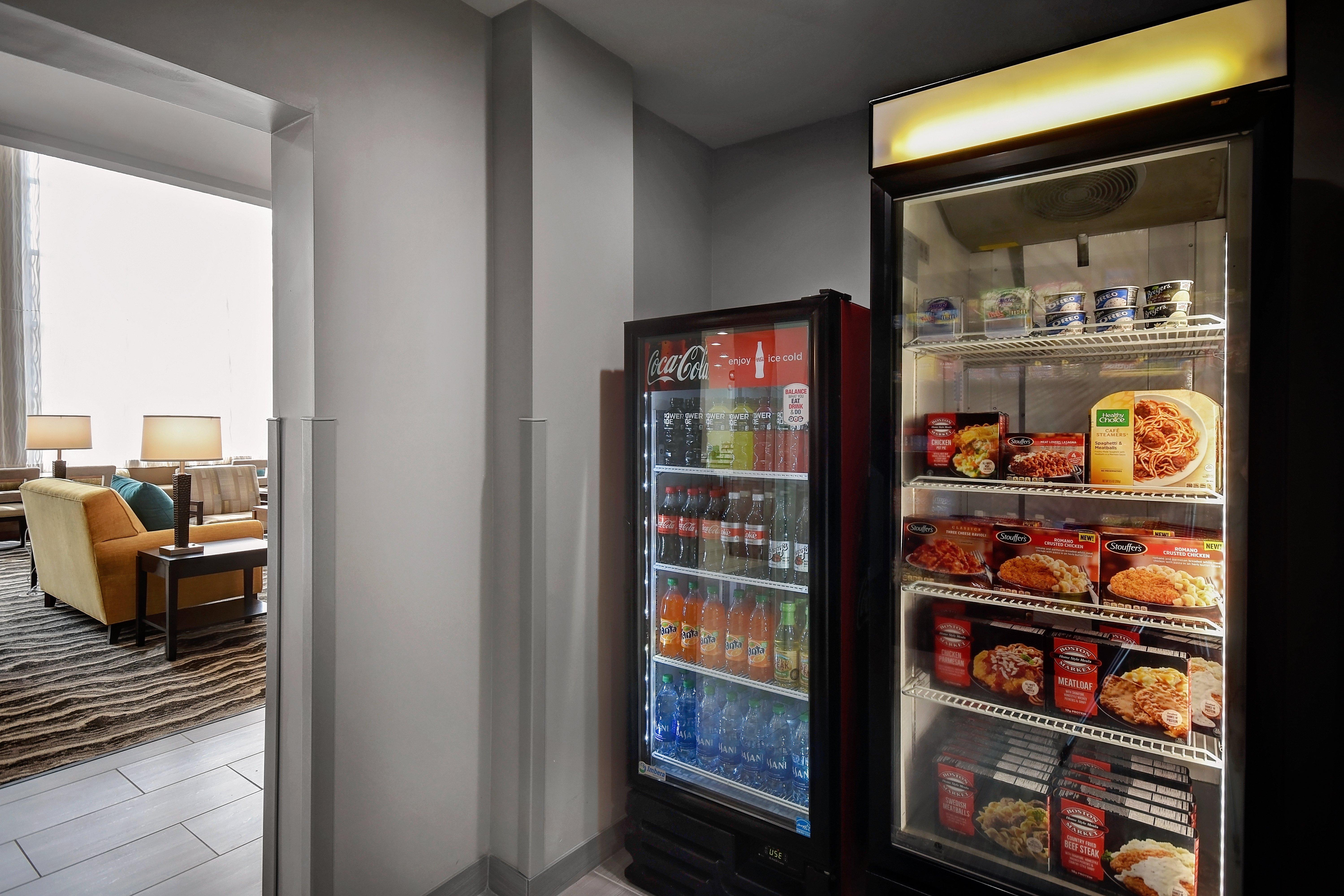 Staybridge Suites - Holland By Ihg מראה חיצוני תמונה