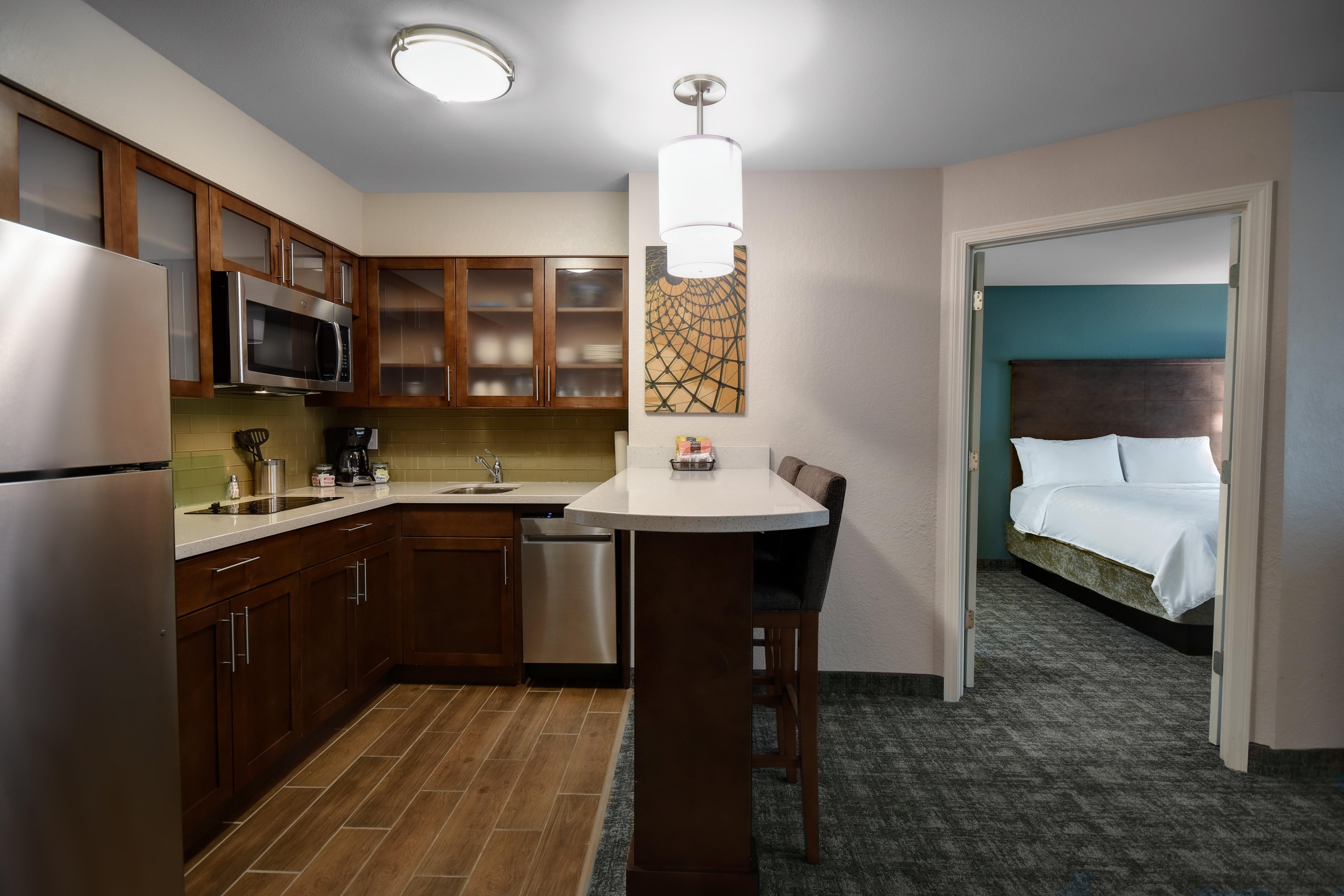 Staybridge Suites - Holland By Ihg מראה חיצוני תמונה